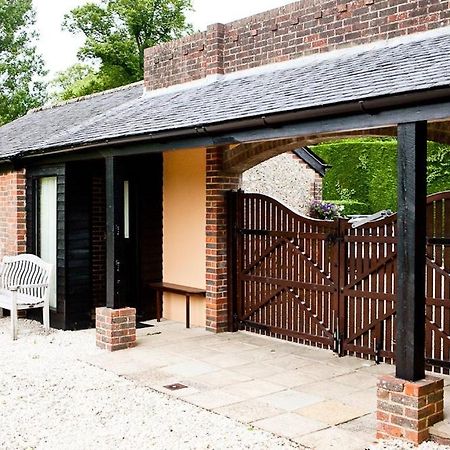 The Old Hop Kiln Barn Bed & Breakfast Petersfield Bagian luar foto