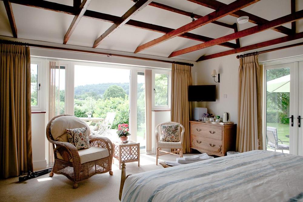 The Old Hop Kiln Barn Bed & Breakfast Petersfield Bagian luar foto